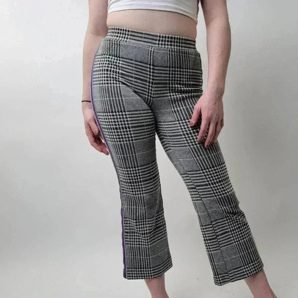 F21 Kick Flare Crop Plaid Stripe Pants - Picture 4 of 4